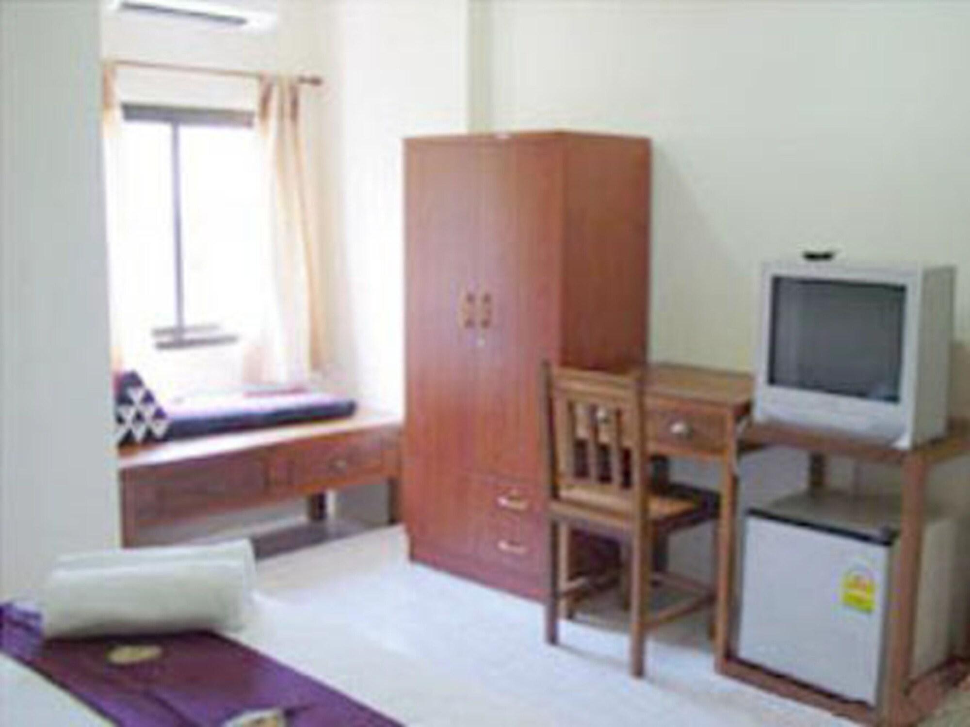 Penzy Guest House Pantai Chaweng Luaran gambar